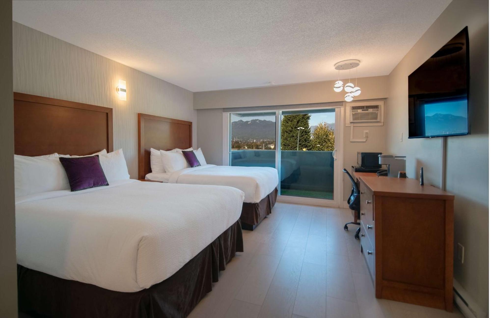 Coast Metro Vancouver Hotel เบิร์นนาบี ภายนอก รูปภาพ