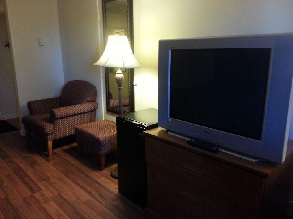 Coast Metro Vancouver Hotel เบิร์นนาบี ภายนอก รูปภาพ