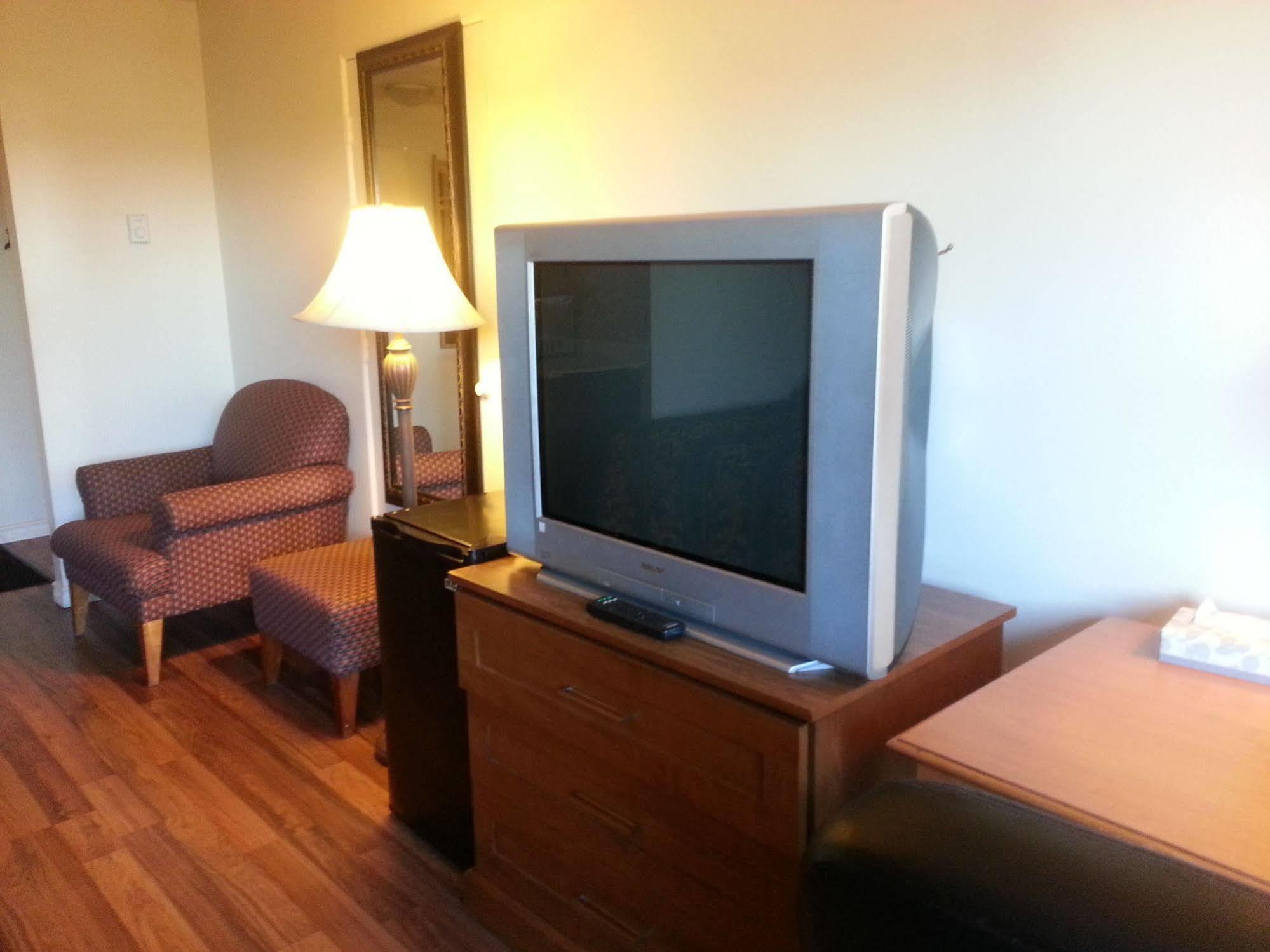 Coast Metro Vancouver Hotel เบิร์นนาบี ภายนอก รูปภาพ